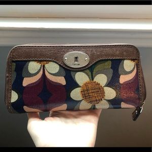 Fossil floral wallet